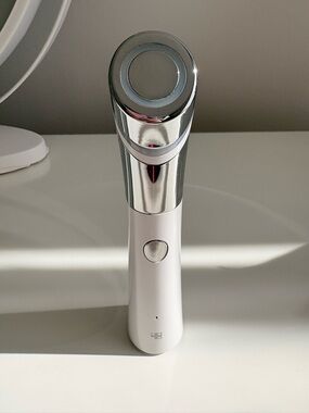 Medicube AirShot Facial Device